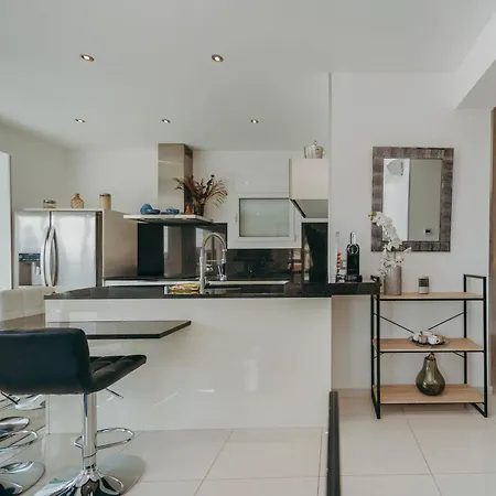 Welcs Casa 335 Emp Con Jacuzzi Y Terraza Feriehus *
