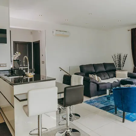 Welcs Casa 335 Emp Con Jacuzzi Y Terraza